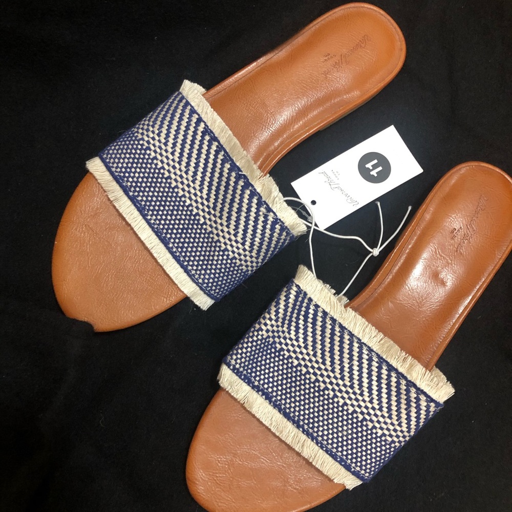 Woven Slides